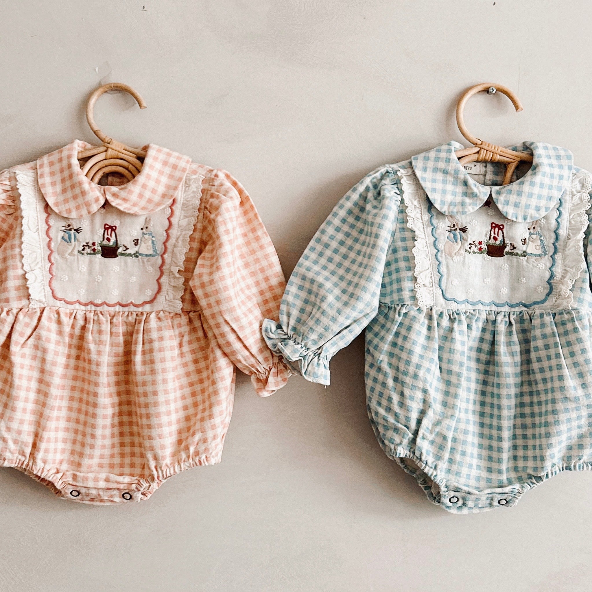 Neneru Peter Rabbit Romper (Dusty Rose)