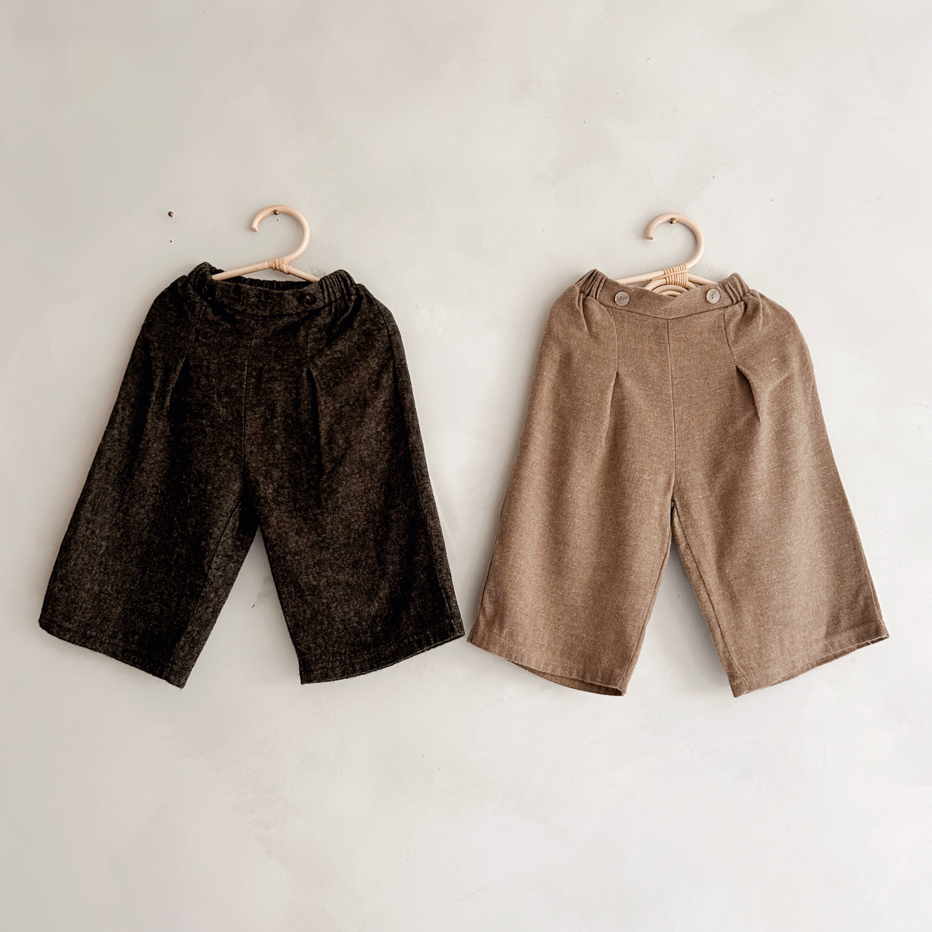 Atomeme Button Pants